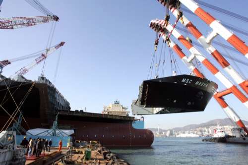 進一步優化產品結構、提升核心競爭力，金海重工簽訂3艘2500TEU集裝箱船訂單